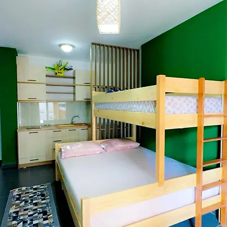 Apartment Princ For 3 *